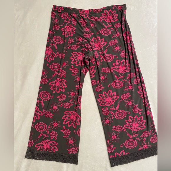 George Women’s Plus Size Pajamas - Picture 3 of 5